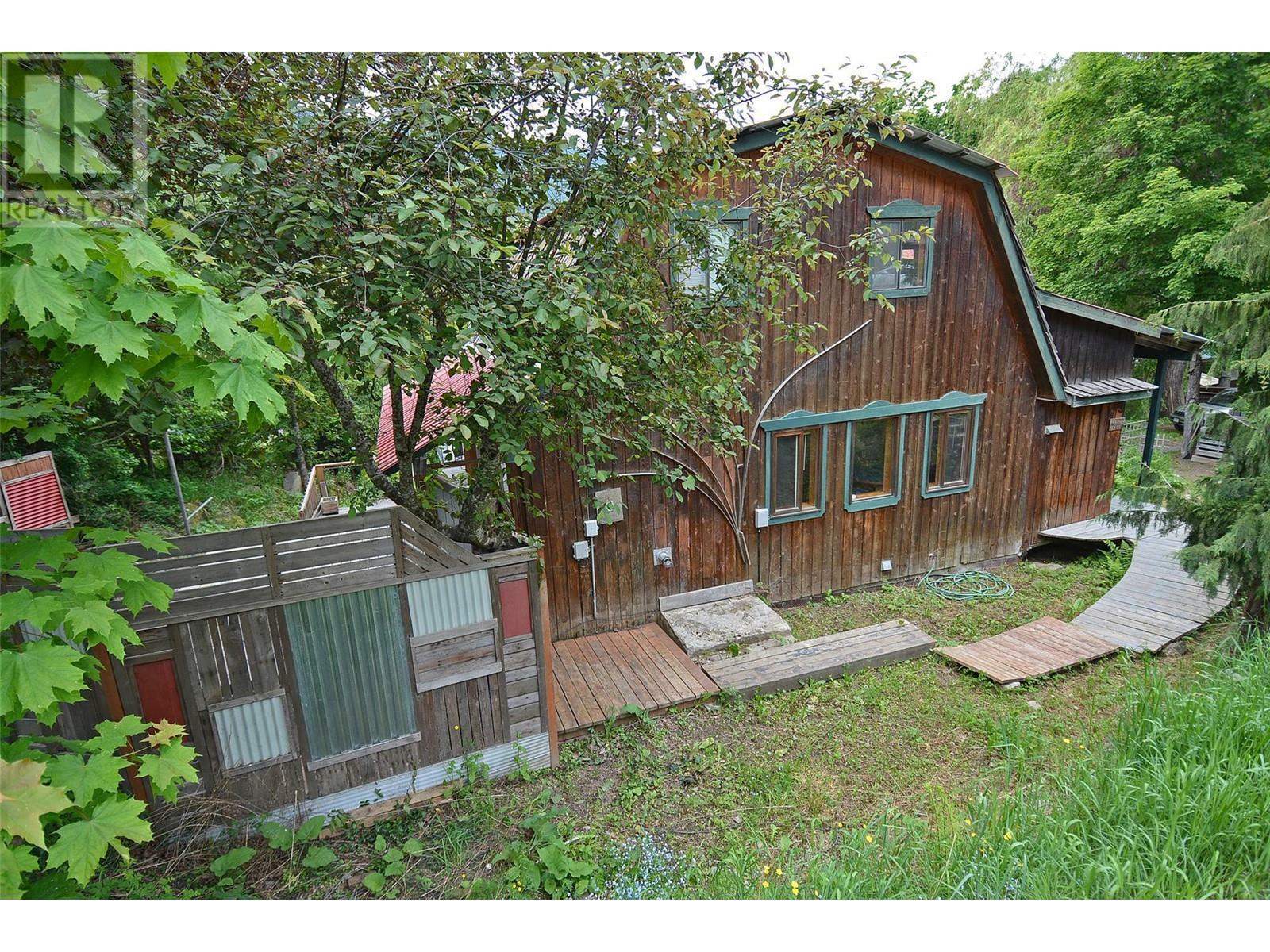 Property Photo: 2022 Creek Street BC V1L 1M7