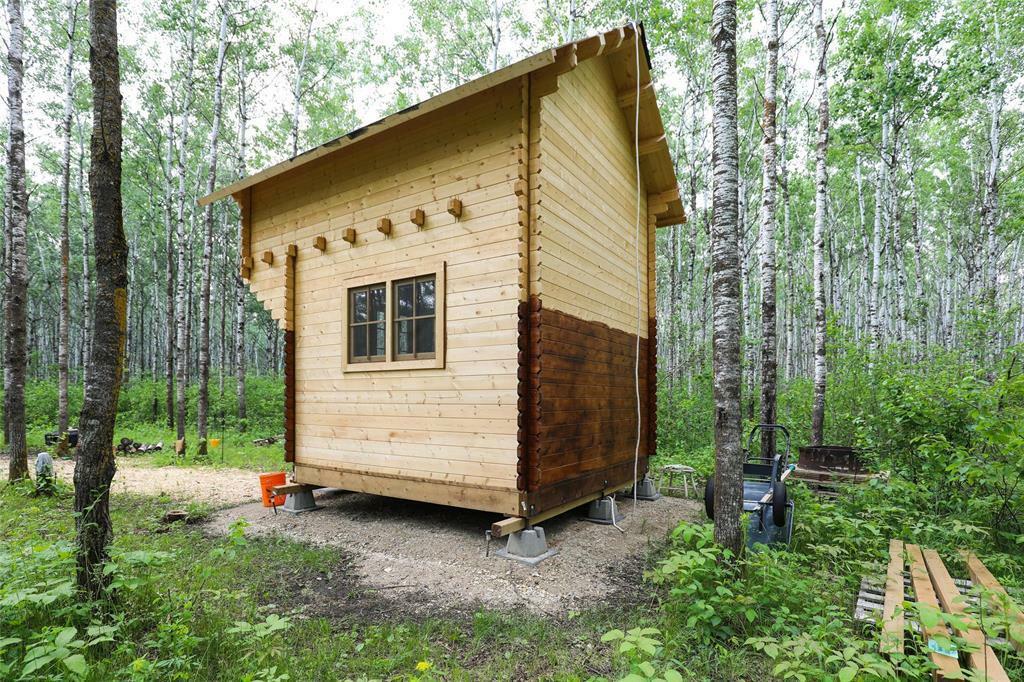 Photo de la propriété: 40125 48 Rd North Road North MB R5J 0A2