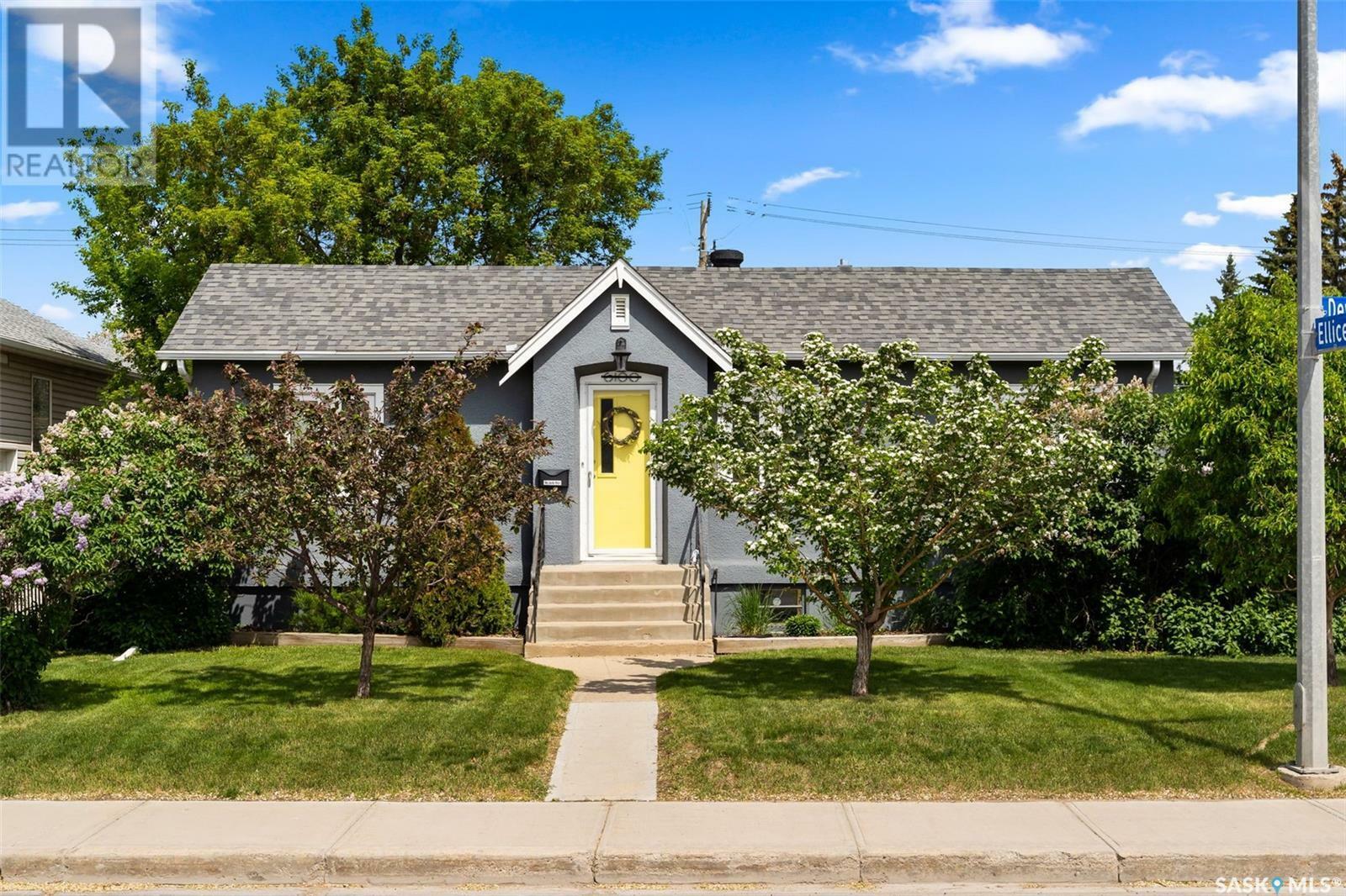 Property Photo:  6100 Dewdney Avenue  SK S4T 1E1 