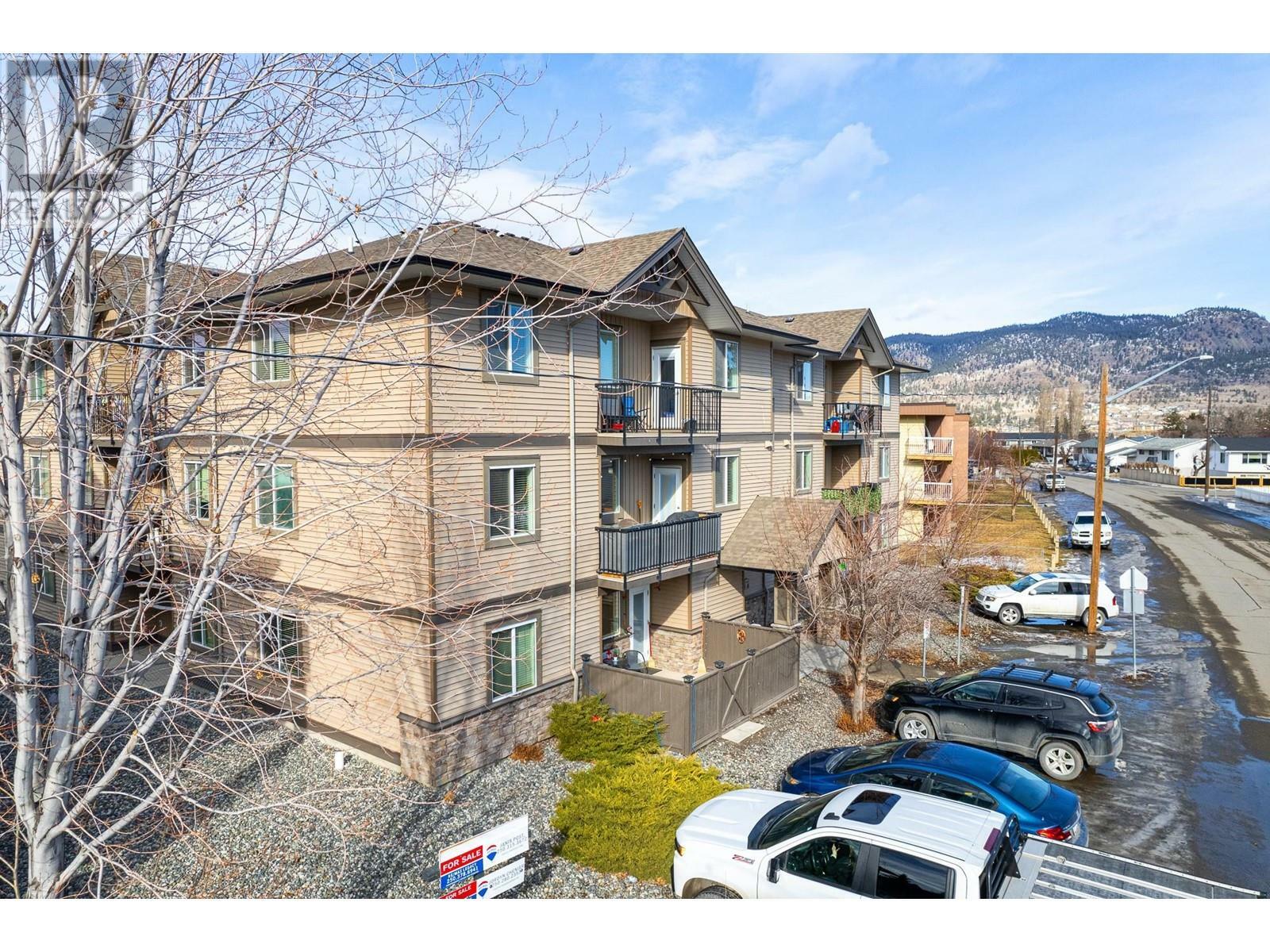 Photo de la propriété:  1701 Menzies Street 206  BC V1K 1A5 