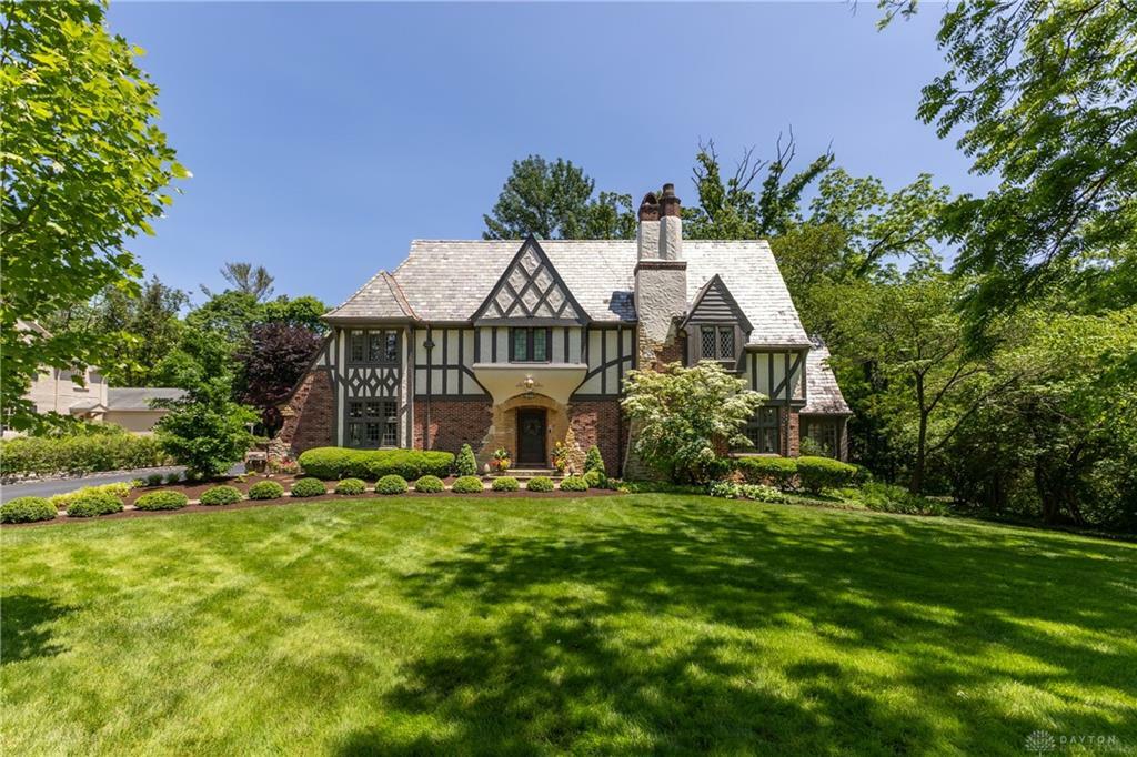 Property Photo:  1500 Ridgeway Road  OH 45419 