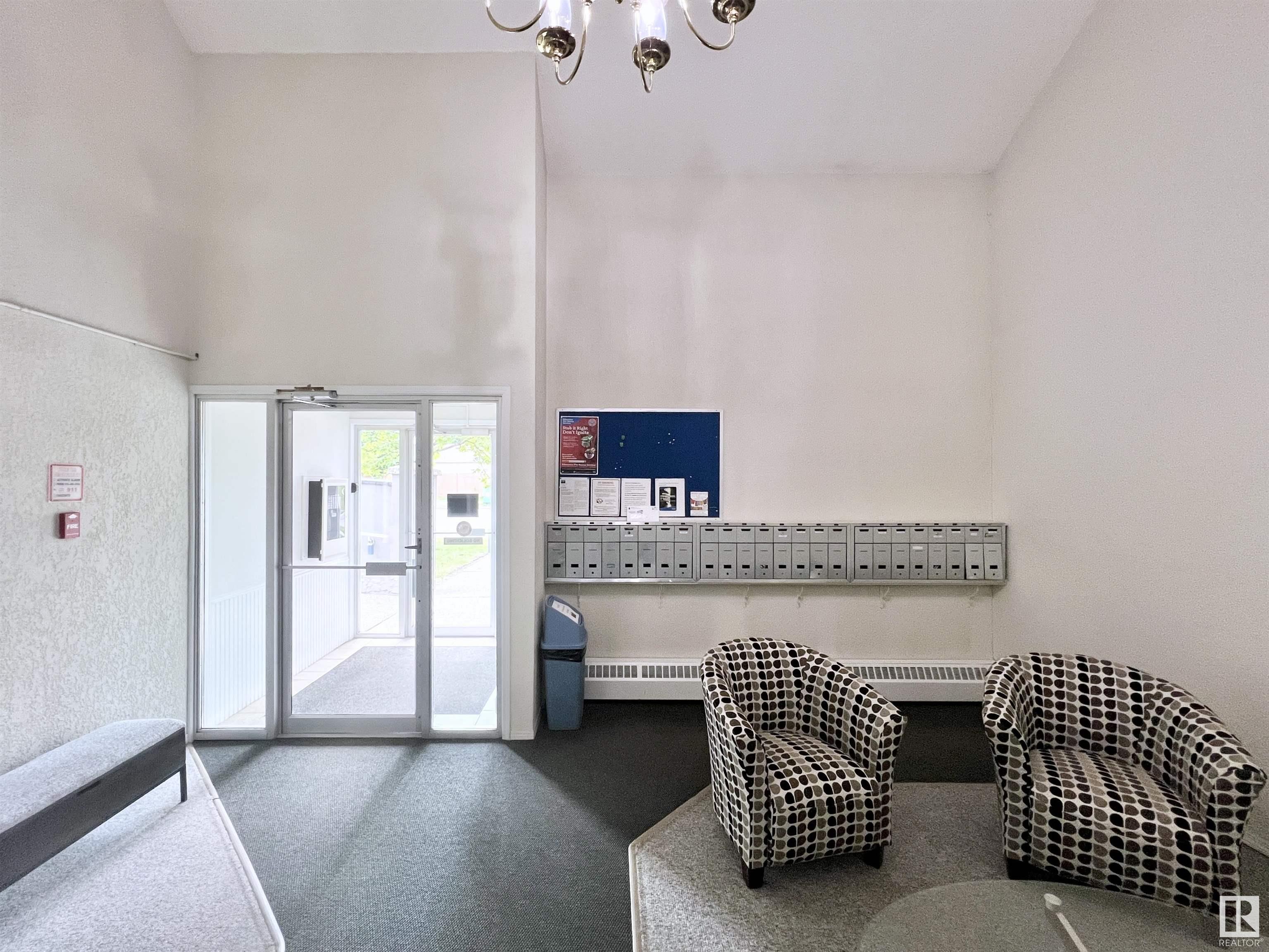 Property Photo:  11020 19 Avenue NW 402  AB T6J 9P5 