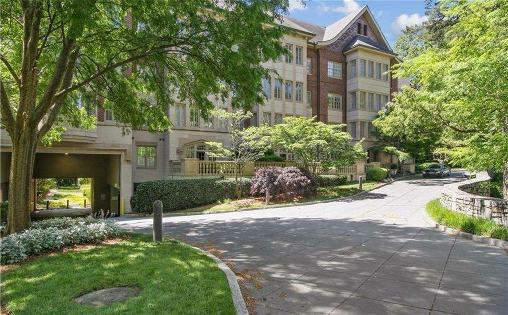 Property Photo: 1717 N Decatur Road NE 117 GA 30307