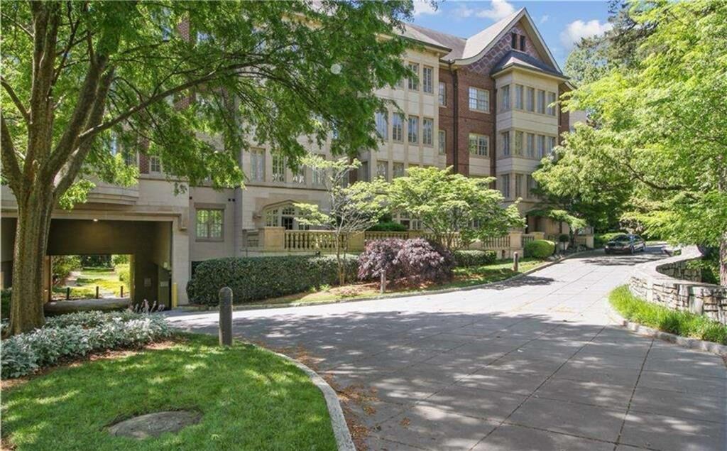 Property Photo:  1717 N Decatur Road NE 117  GA 30307 