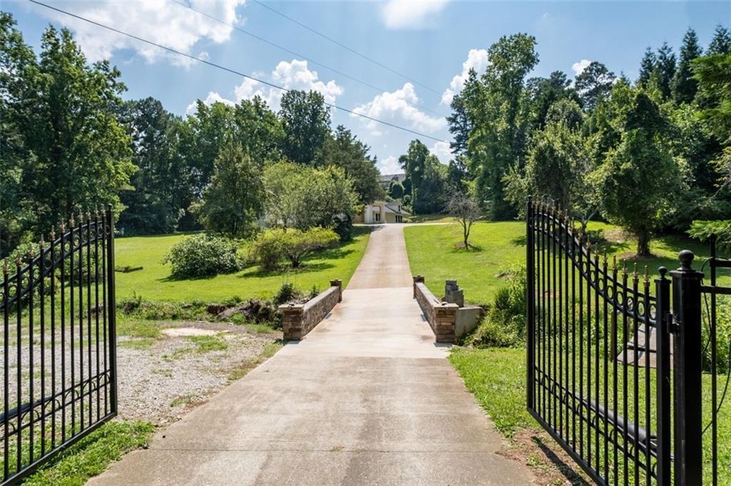 Property Photo: 3309 Bethany Bend GA 30004