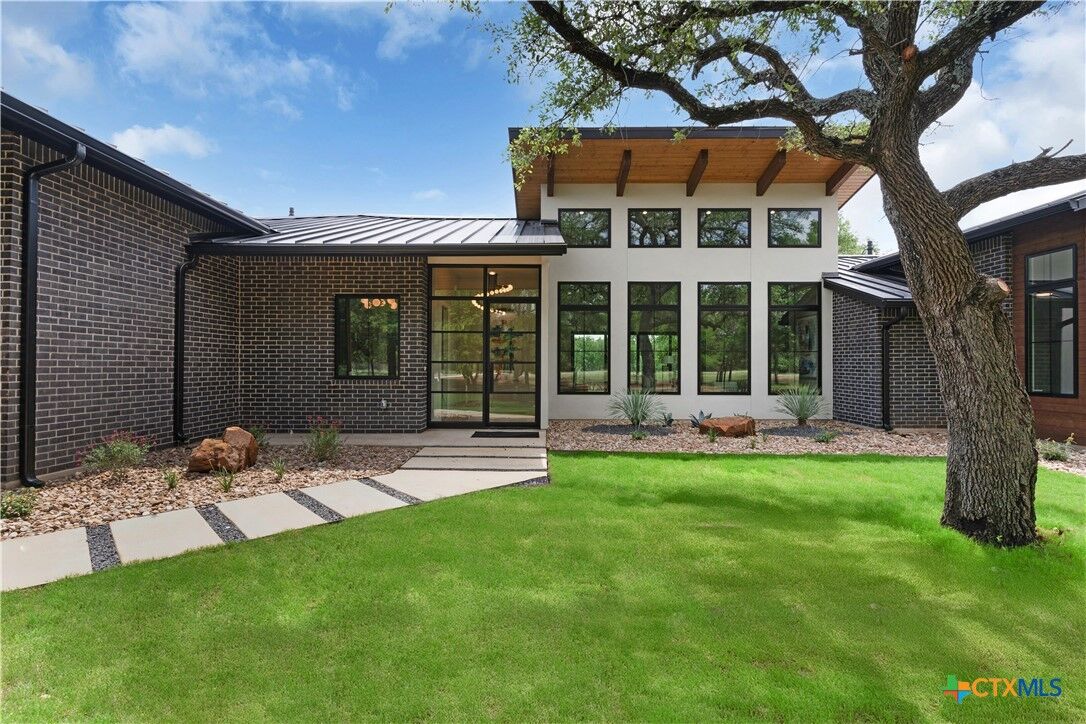 Property Photo: 8341 Brewer Lane TX 76571