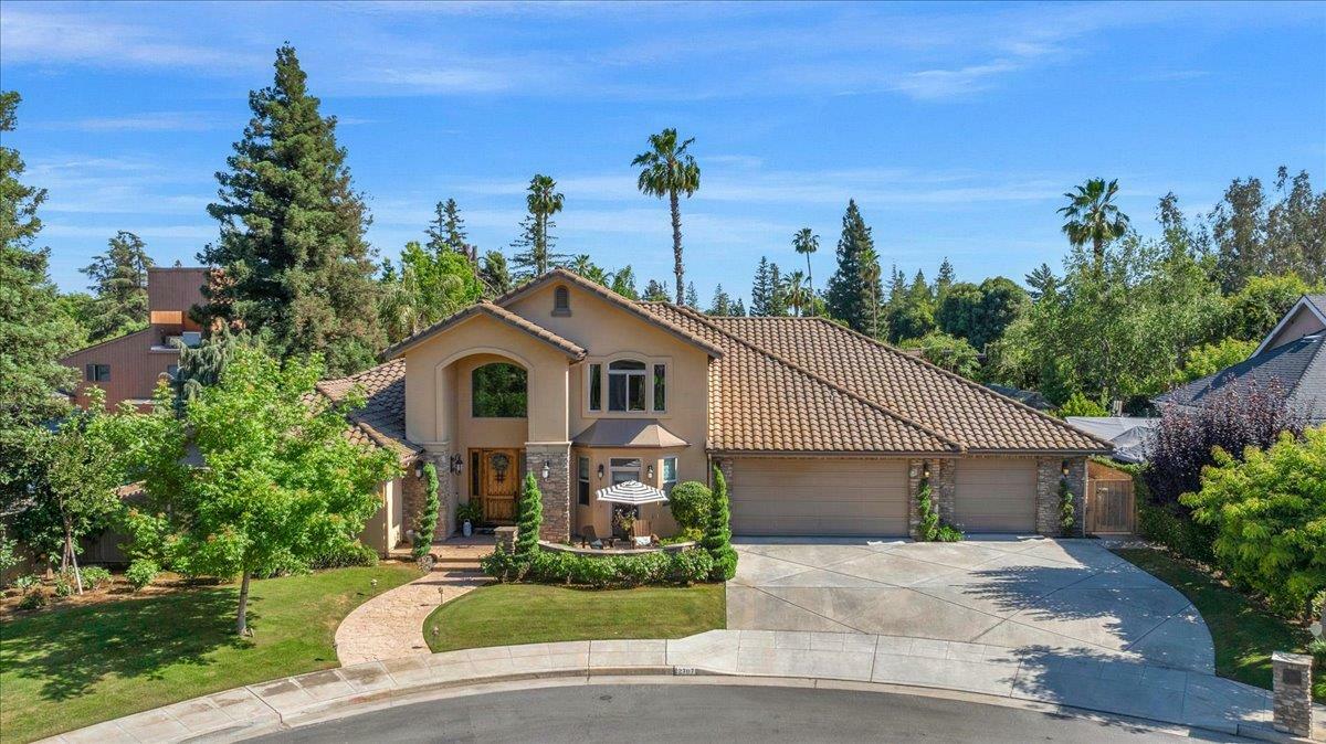 2707 W Menlo Avenue  Fresno CA 93711 photo