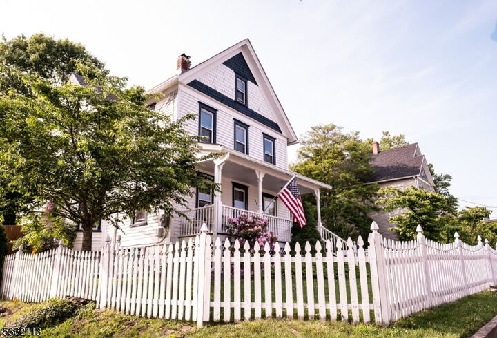 24 Ryerson Ave  Newton Town NJ 07860 photo