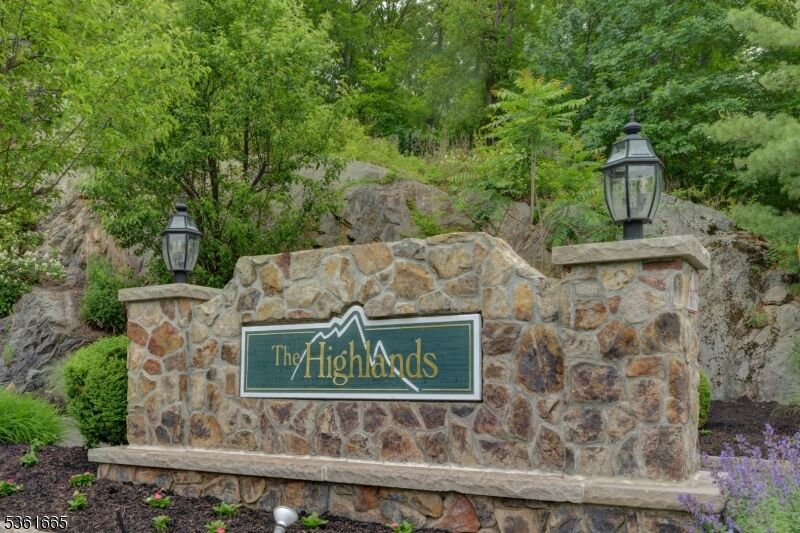 Property Photo: 158 Mountainside Dr NJ 07442