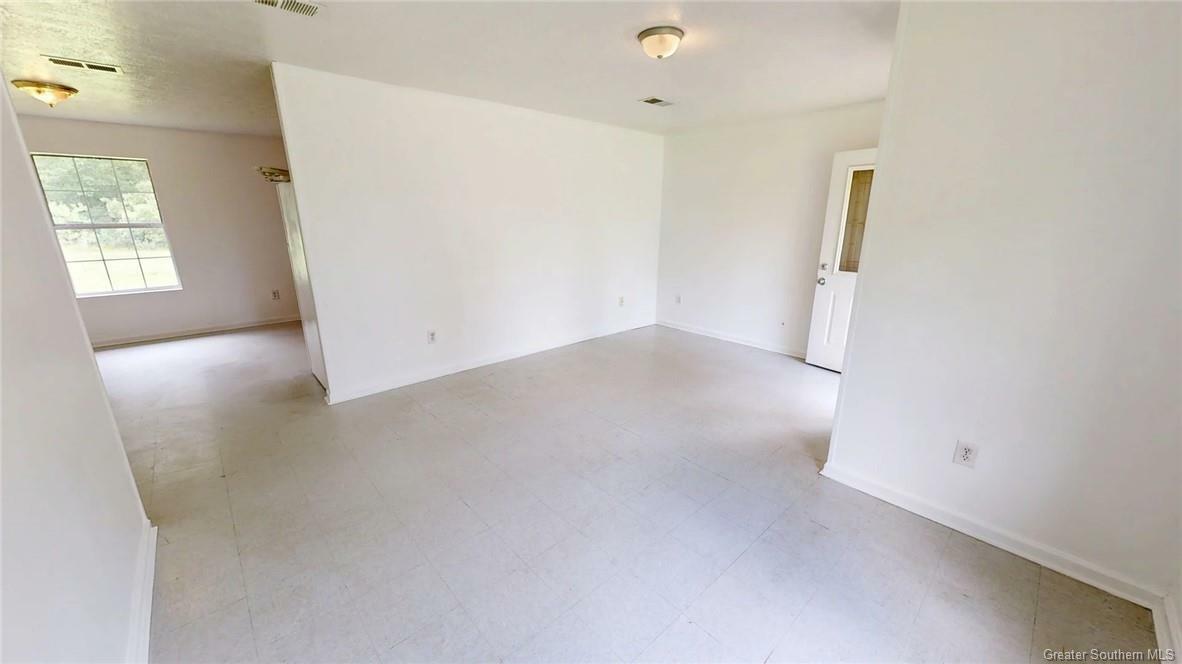 Property Photo:  1112 Pinder Lane  LA 70633 
