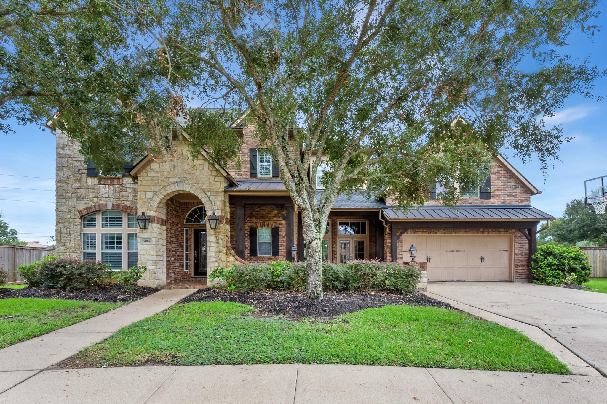 Property Photo: 7014 Lake Haven Court TX 77479