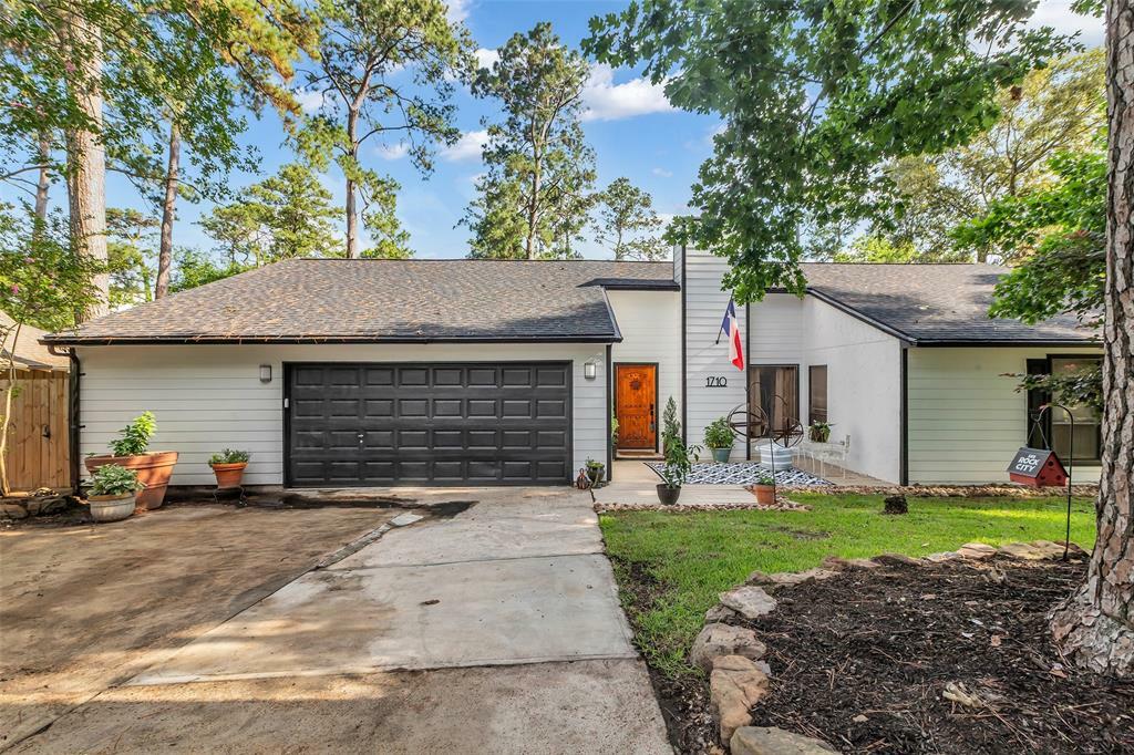 Property Photo: 1710 Hill Top Lane TX 77339