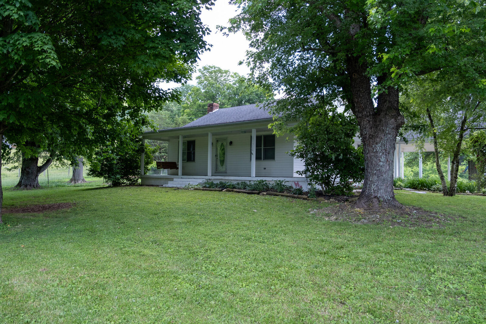 Property Photo:  1987 White Rock Road  KY 40456 