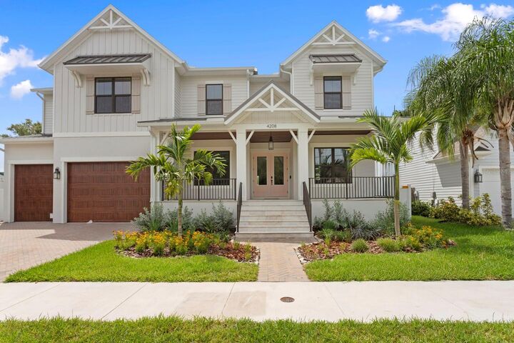 Property Photo:  4208 W Vasconia Street  FL 33629 