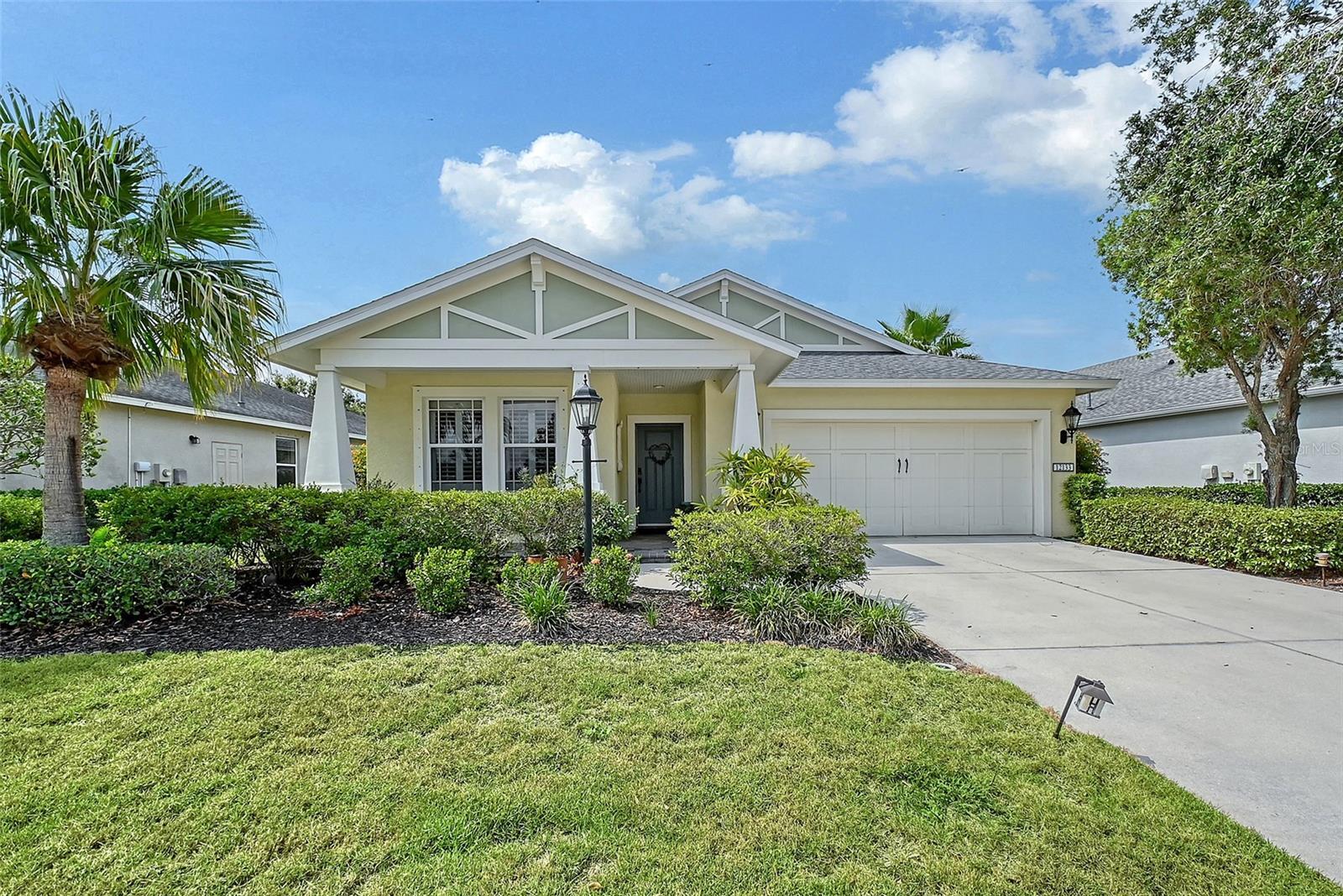 Property Photo: 12133 Forest Park Circle FL 34211