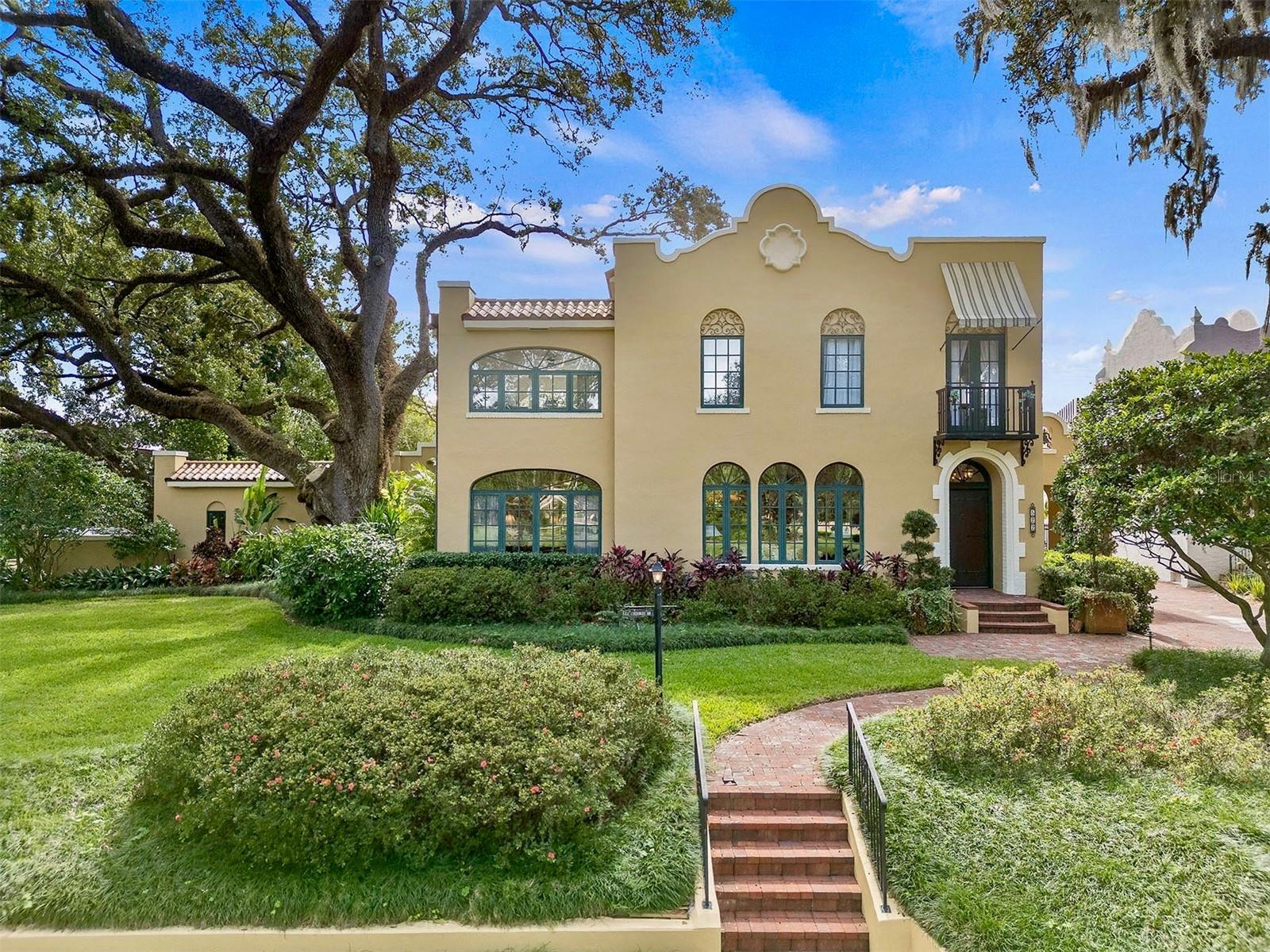 Property Photo: 522 Cherokee Drive FL 32801