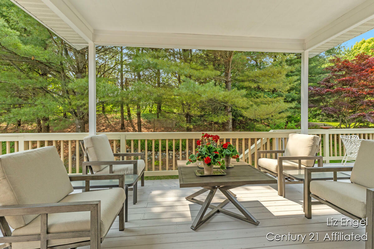 Property Photo: 458 Amity Street MI 49406