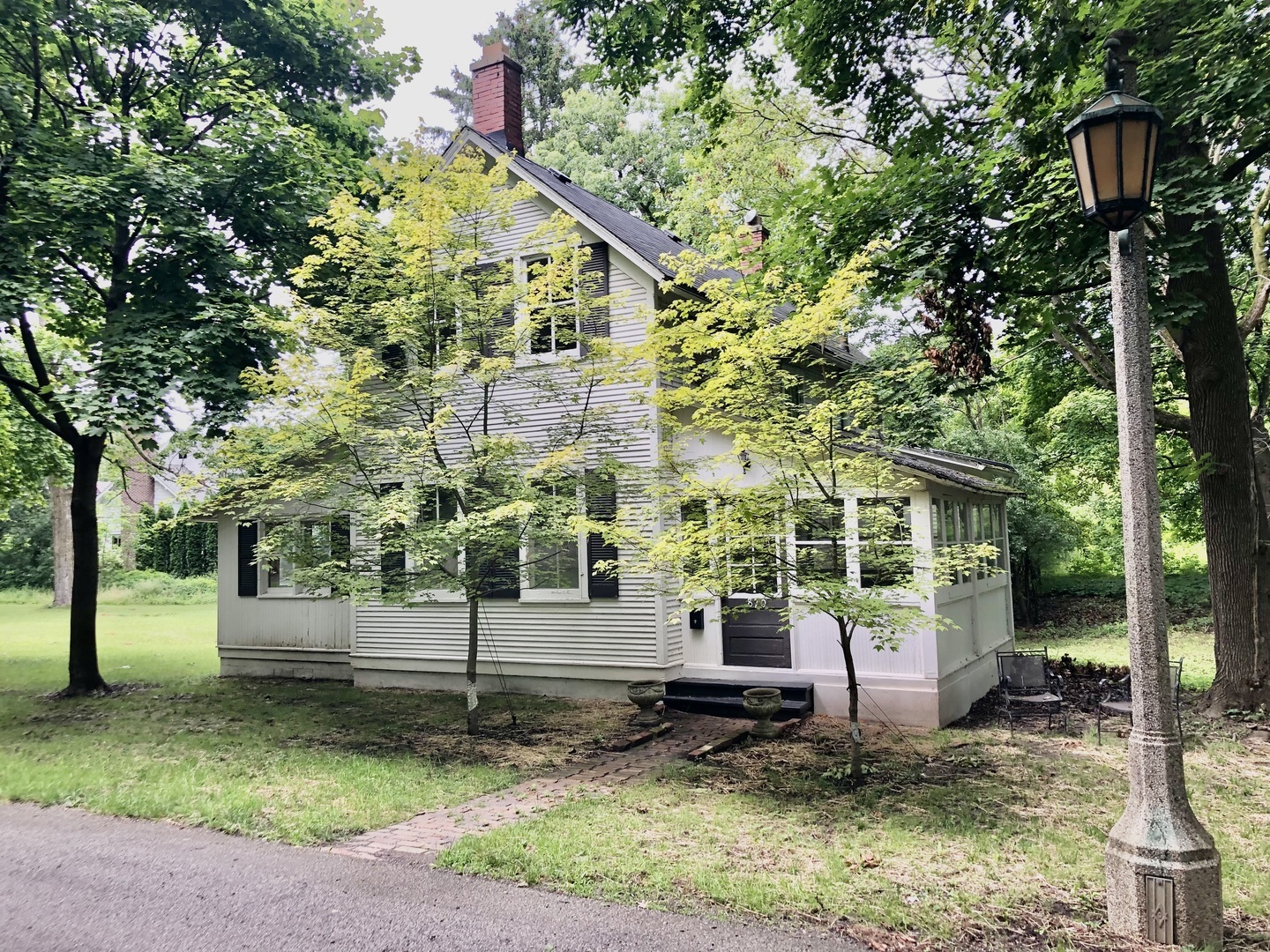 Property Photo: 870 Woodbine Place IL 60045