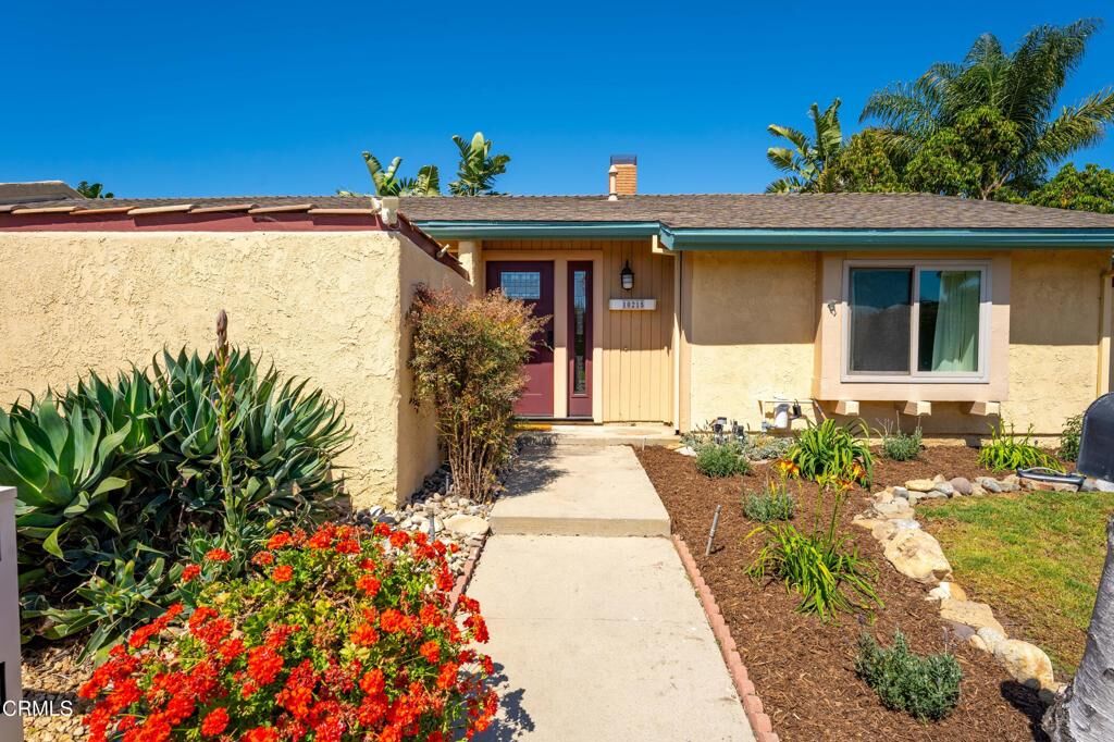Property Photo:  10215 Alexandria Street  CA 93004 