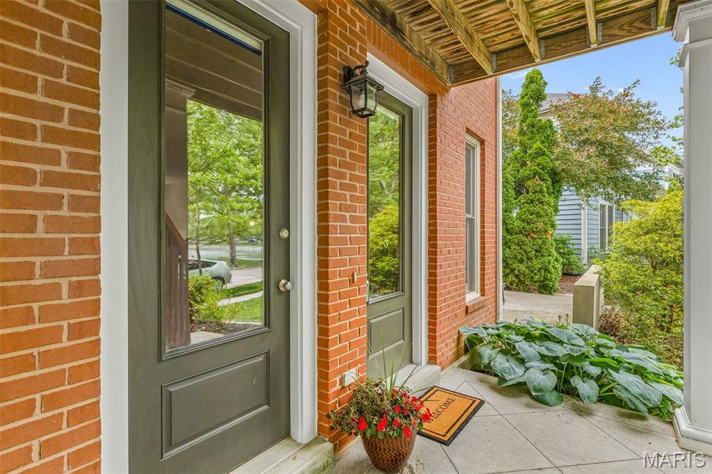 Property Photo: 3677 Arpent Street 3 MO 63301