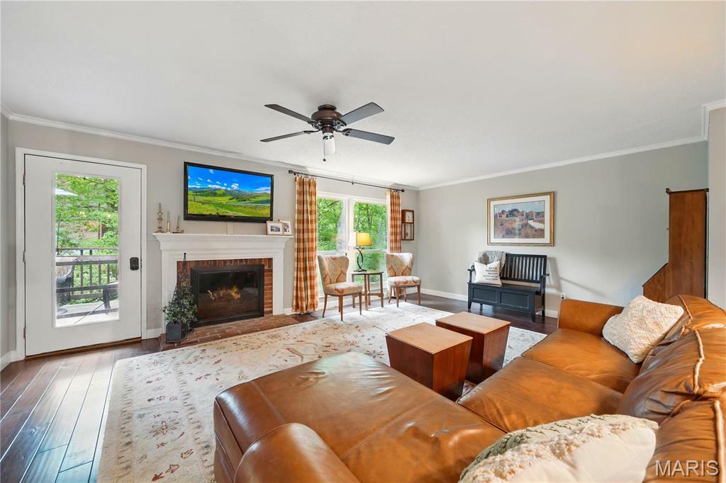 Property Photo:  2000 Trailcrest Lane 7  MO 63122 