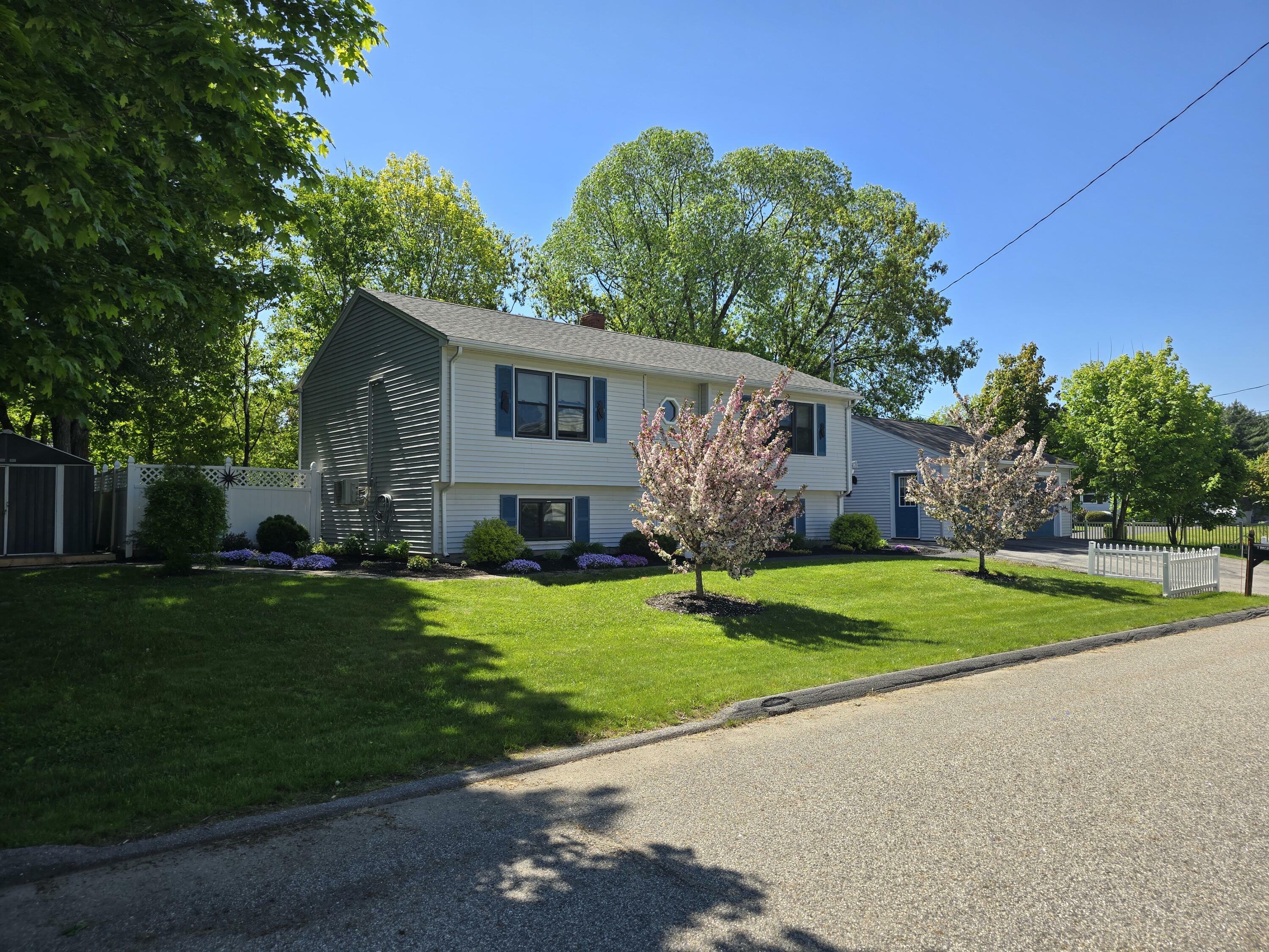Property Photo: 5 Roland Avenue ME 04240