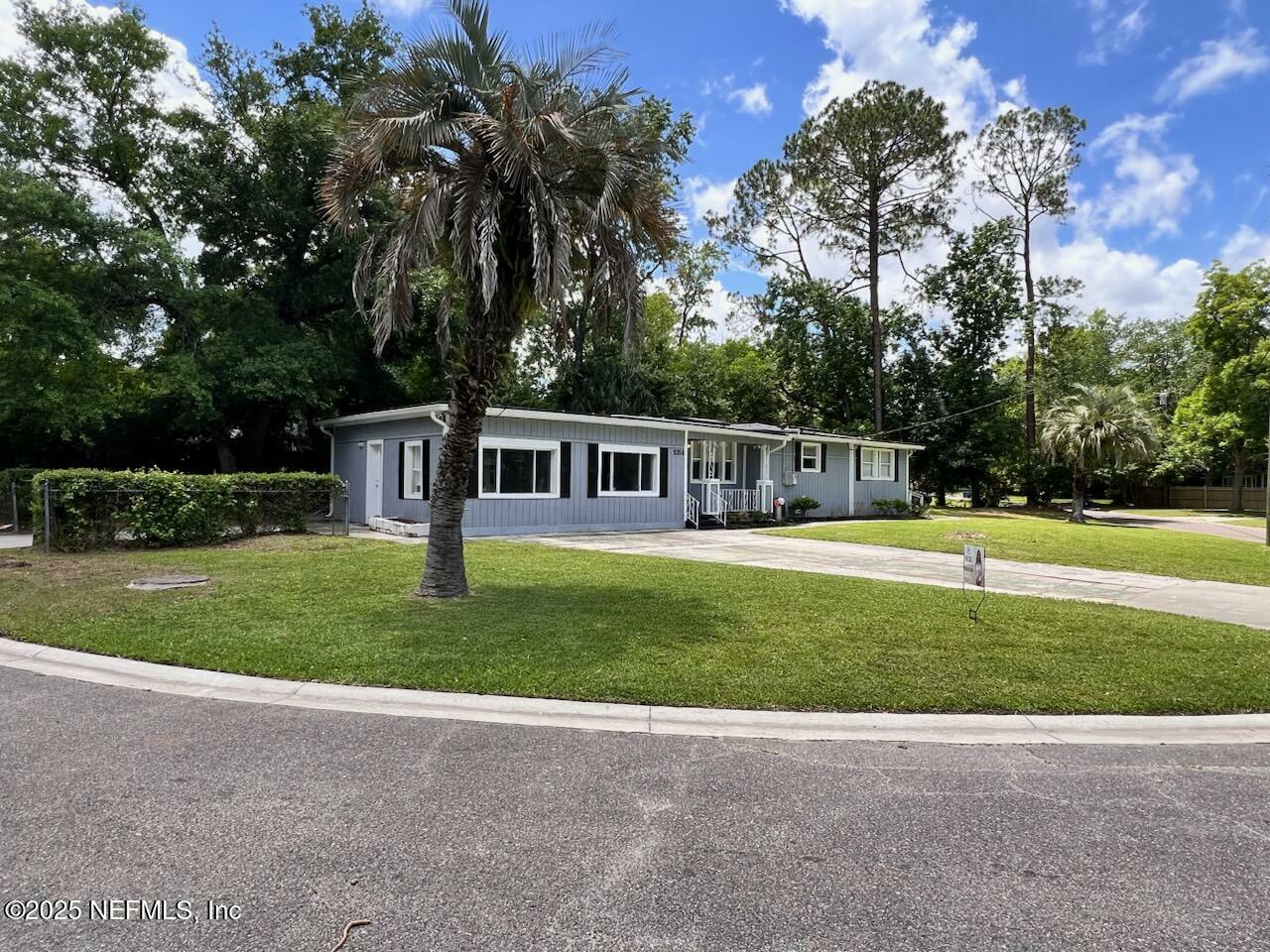 Property Photo: 5350 Newcombe Road FL 32209