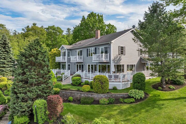 Property Photo:  7 Hallin Court  NH 03810 