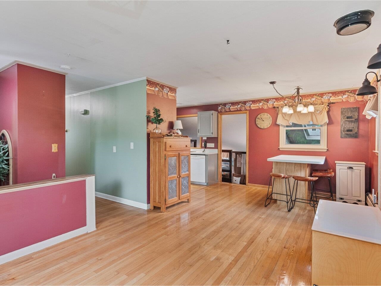 Property Photo: 104 Marsett Road VT 05482-6641