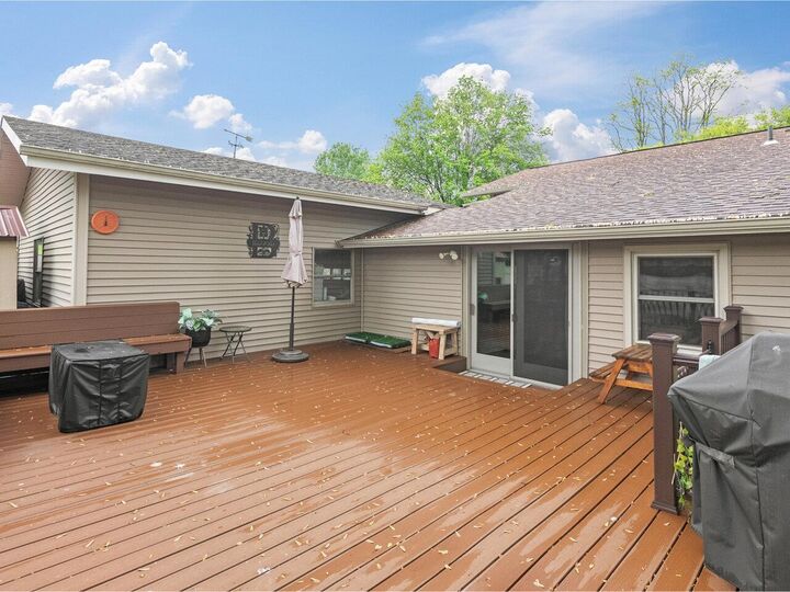 Property Photo:  104 Marsett Road  VT 05482-6641