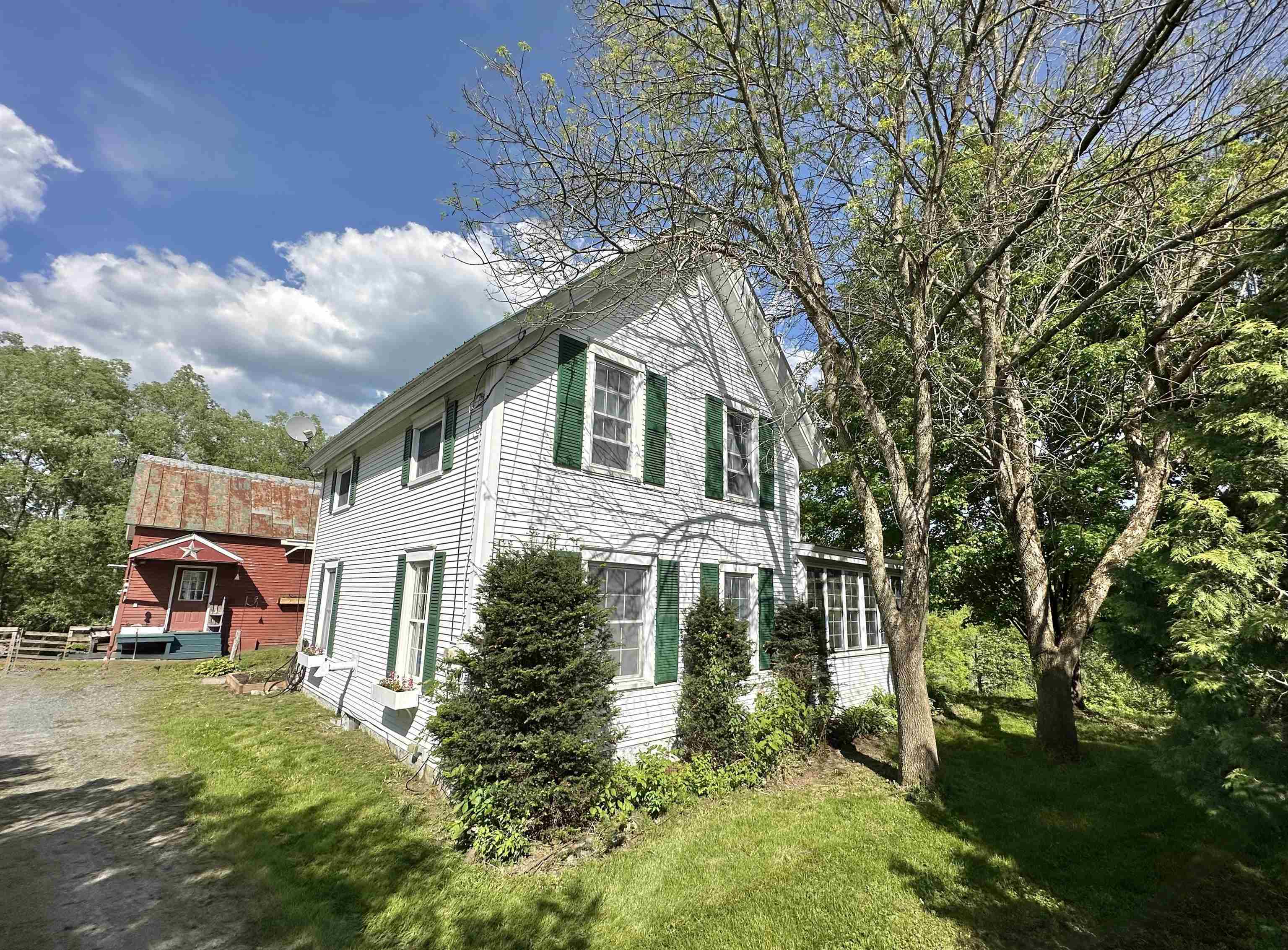 Property Photo: 289 Pinnacle Road VT 05476