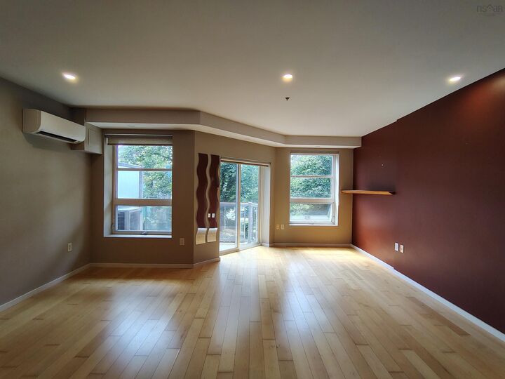 412 5221 Nora Bernard Street  Halifax NS B3K 0B6 photo