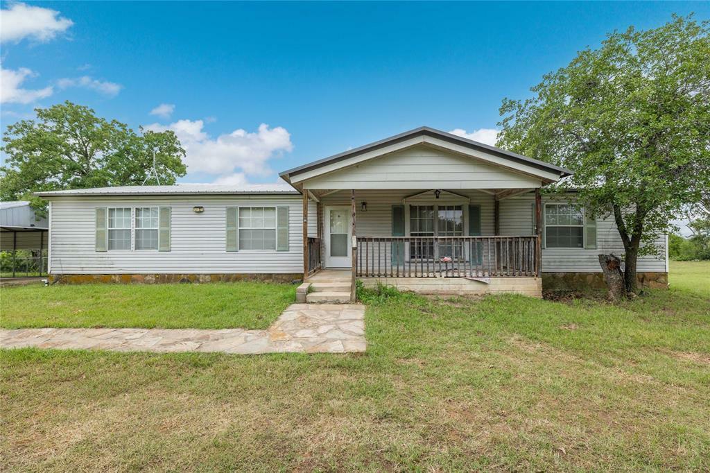 Property Photo: 624 County Road 260 TX 76455