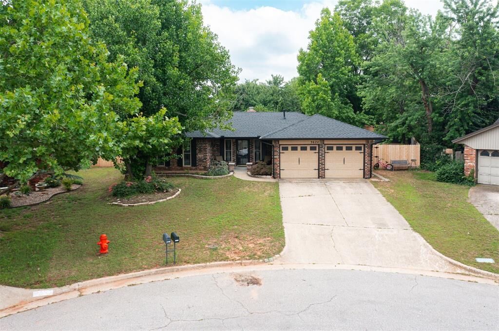 Property Photo:  3624 NE 141st Court  OK 73013 