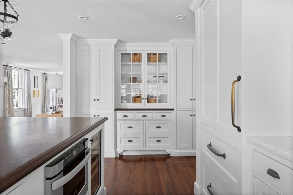 Property Photo:  107 Leavitt St  MA 02043 