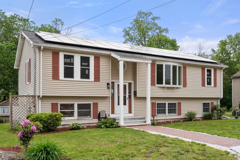 Property Photo: 29 Hudson Ave MA 01550