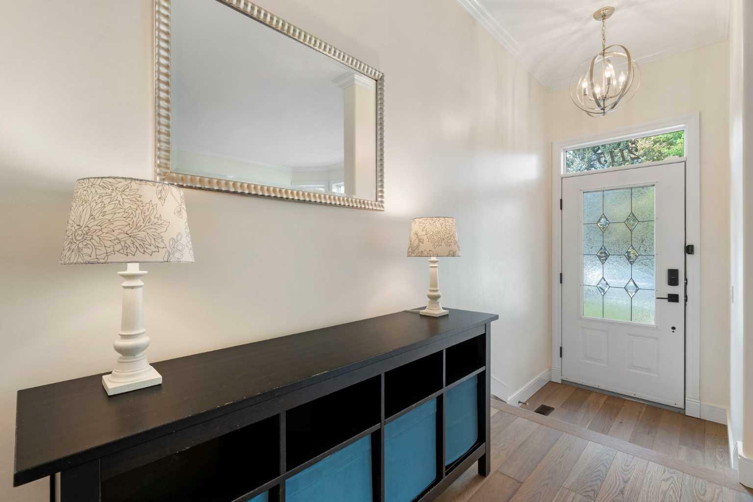 Property Photo: 2115 32 Avenue SW AB T2T 1W9