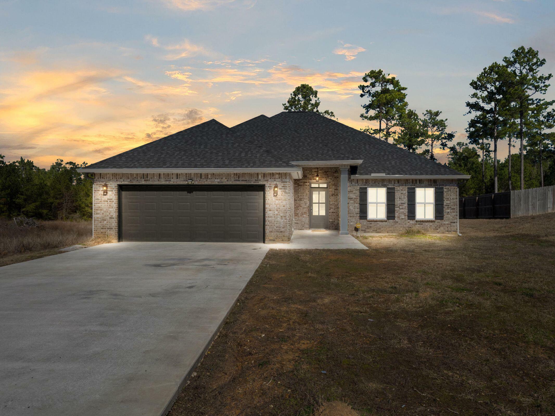 Property Photo: 250 Kas Ln LA 71446
