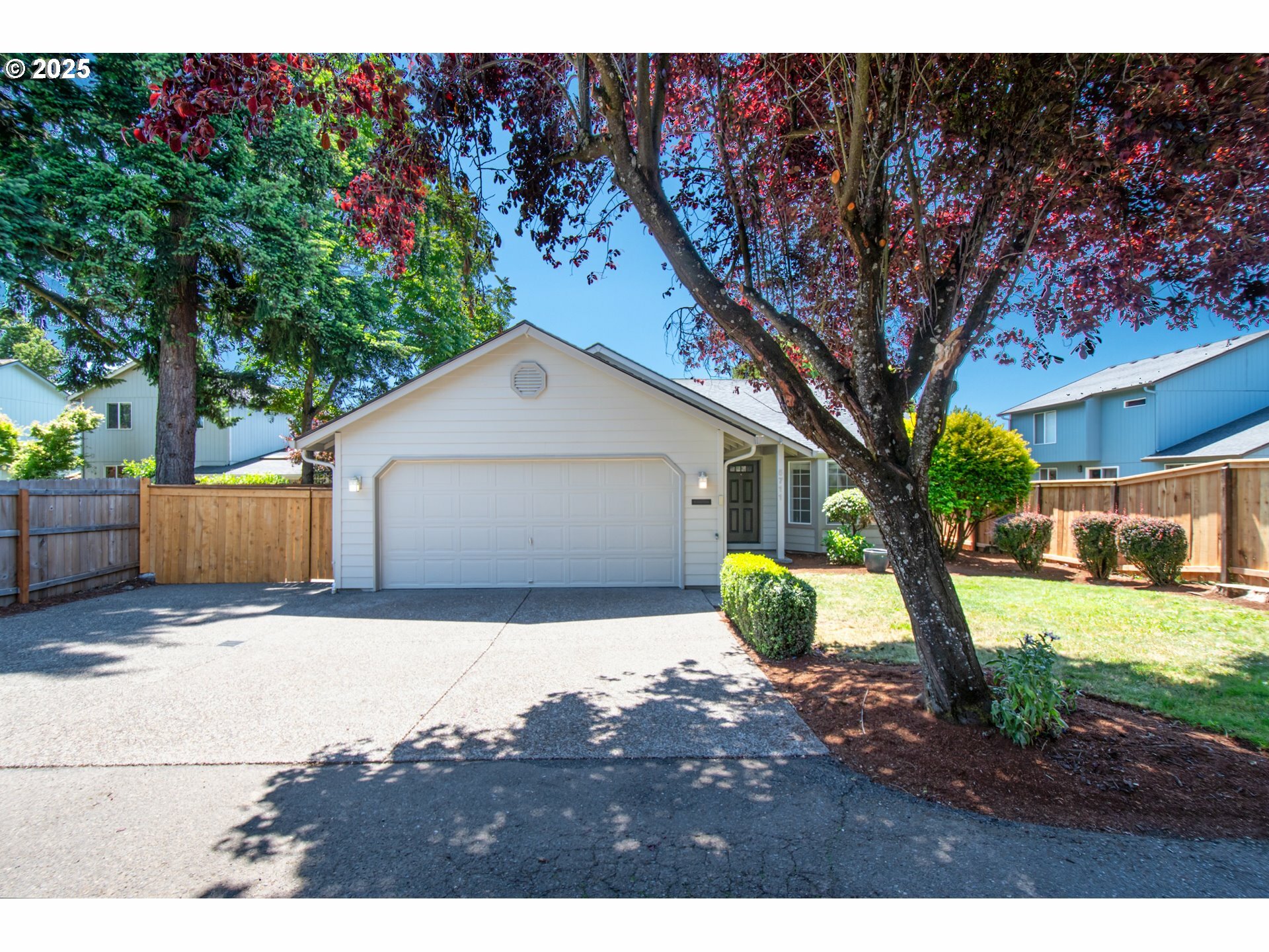Property Photo: 5711 NE 50th Pl WA 98661
