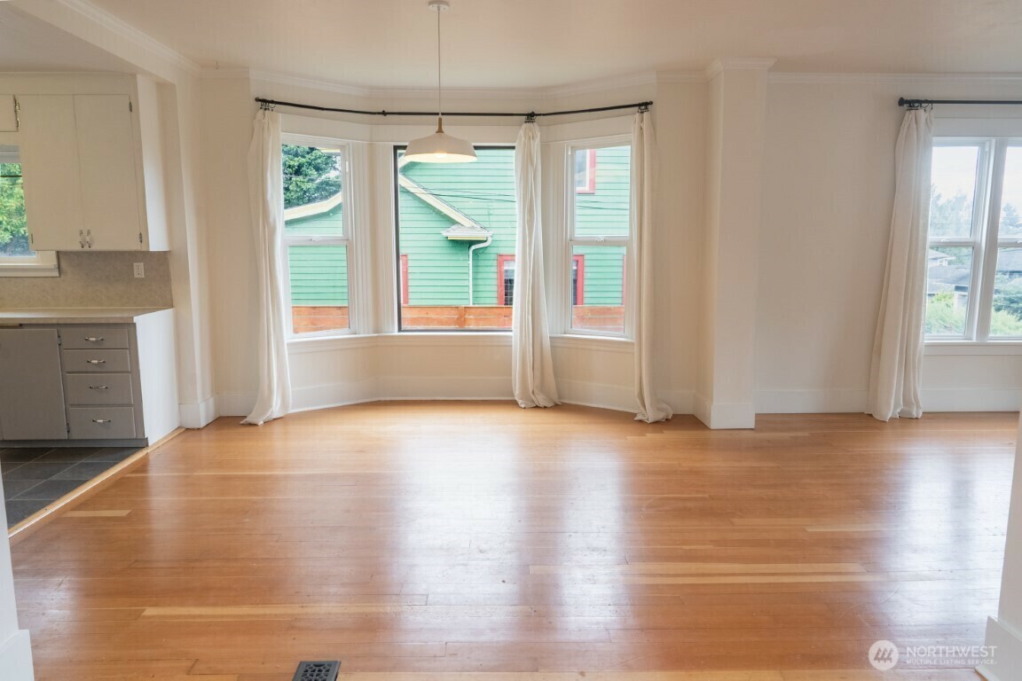 Property Photo: 2850 NW 59th Street WA 98107