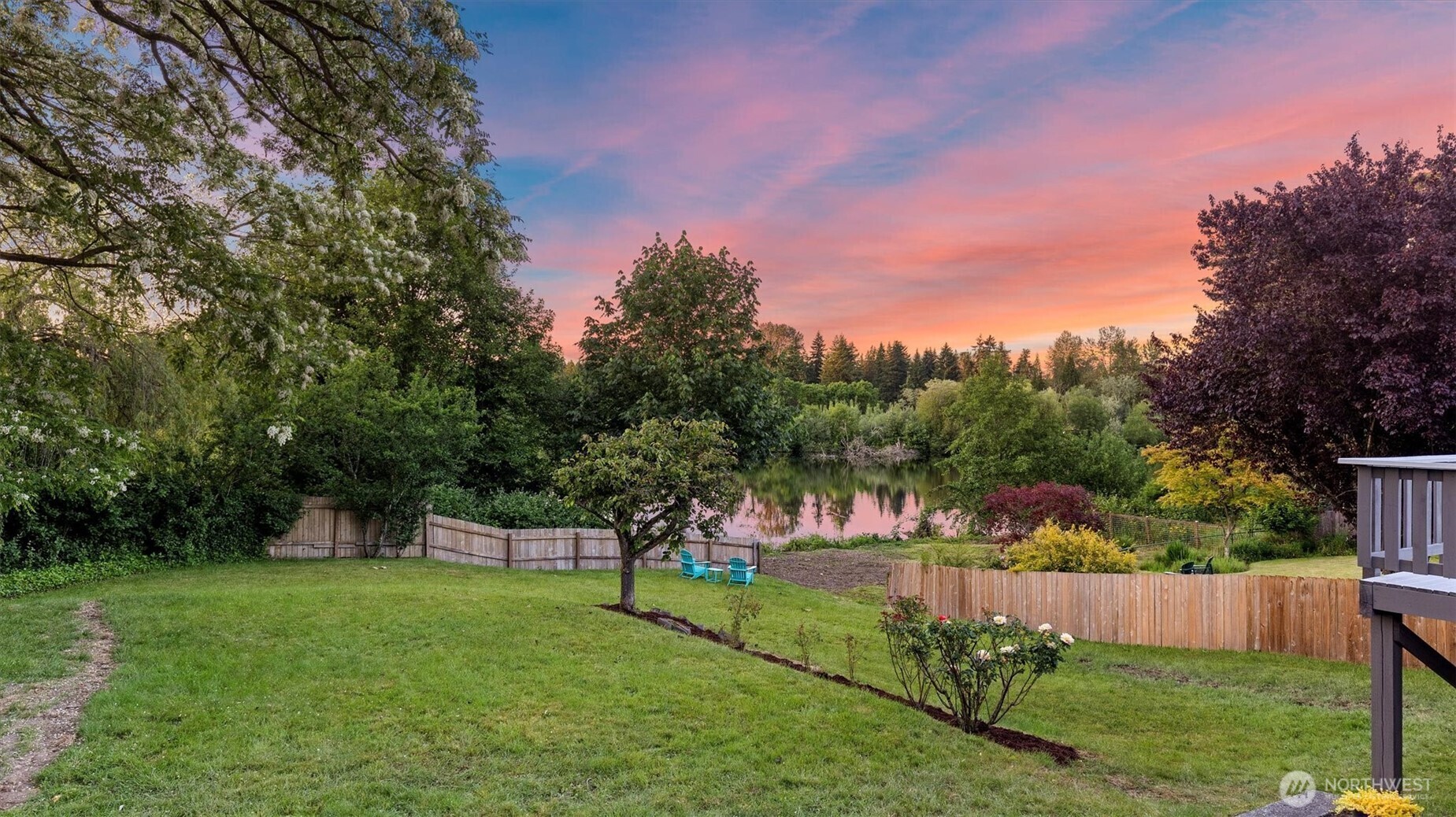 Property Photo: 2104 N 172nd St WA 98133
