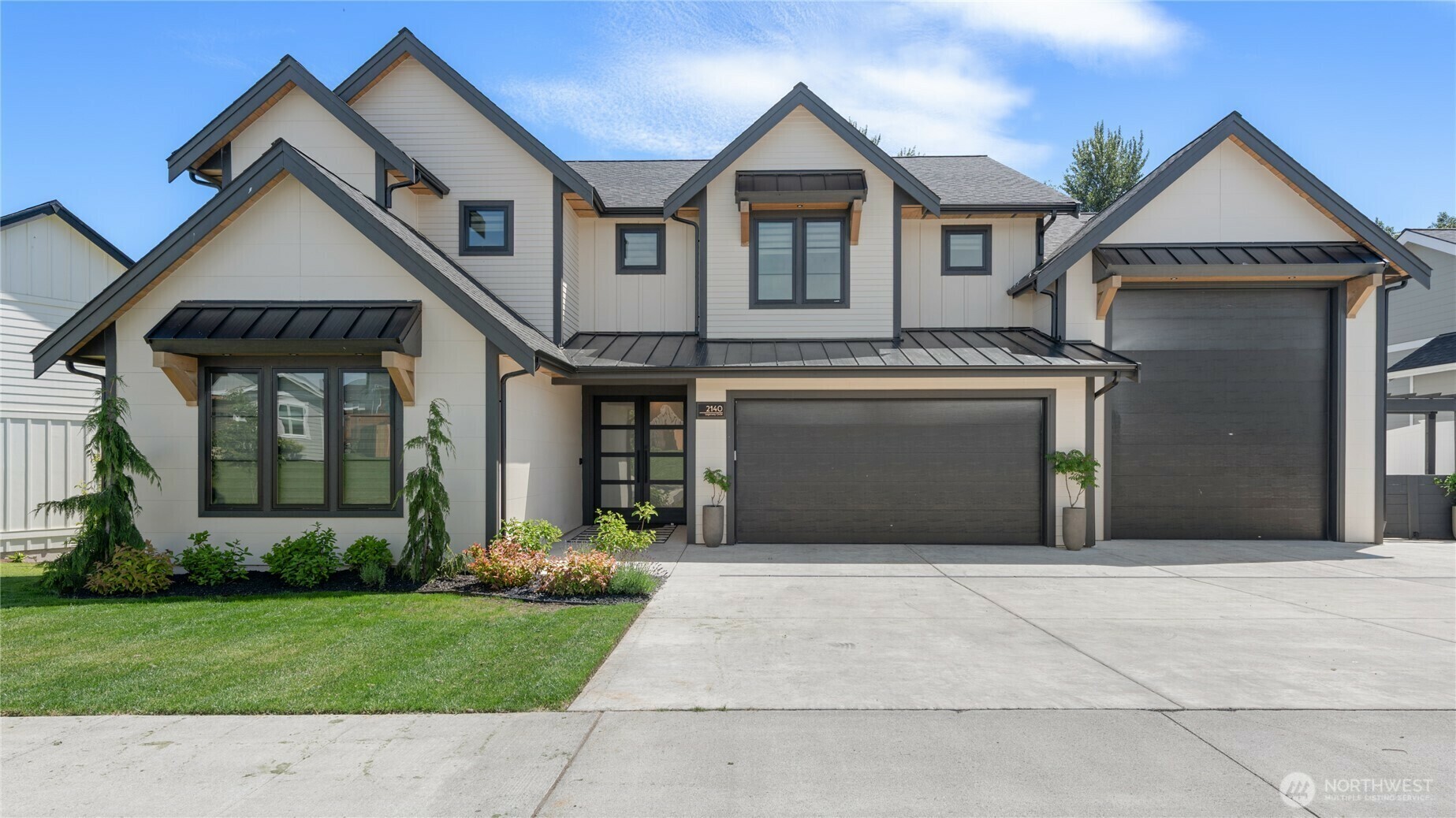 Property Photo: 2140 Lagerwey Circle WA 98264