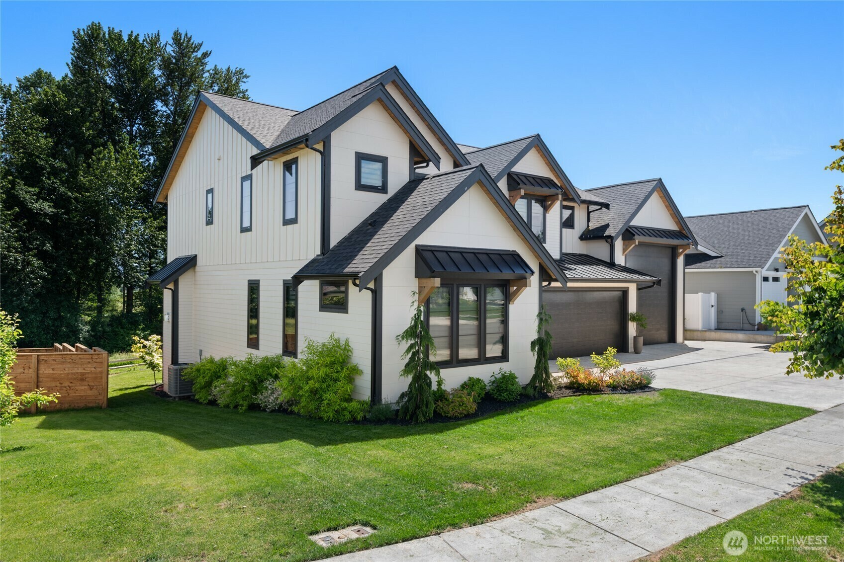 Property Photo: 2140 Lagerwey Circle WA 98264