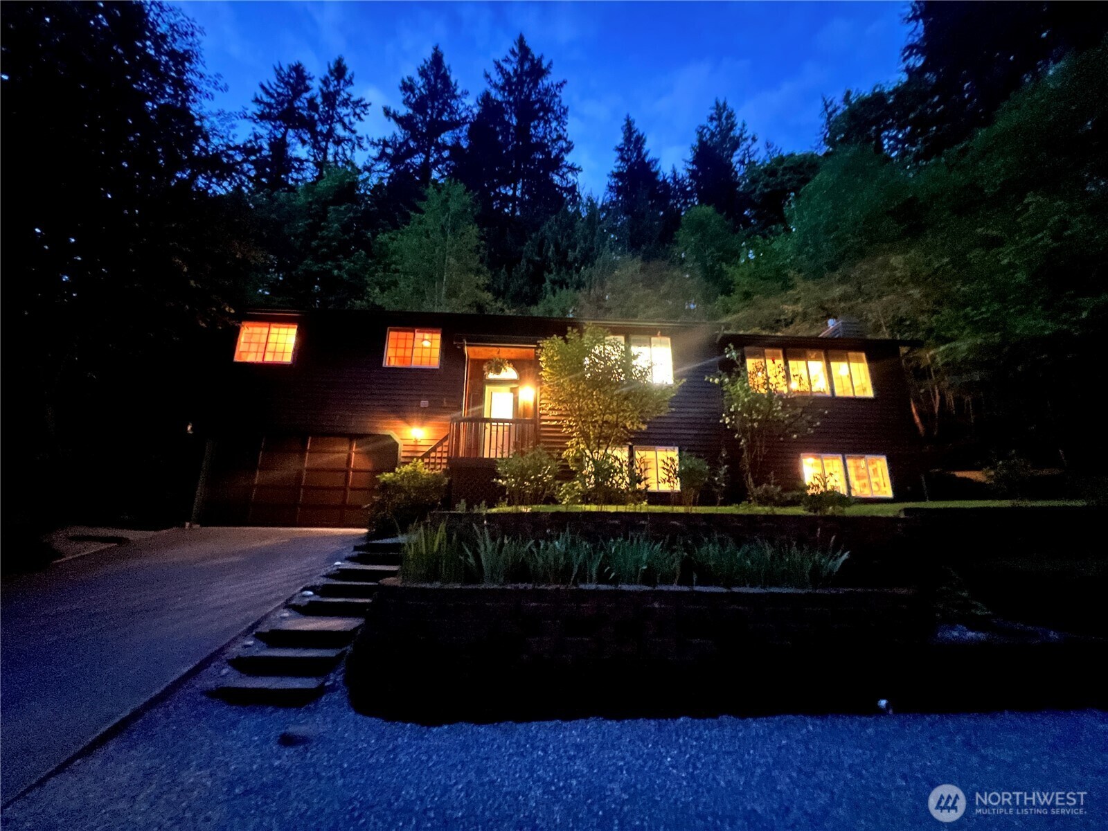 Property Photo: 4 Alder Court WA 98229
