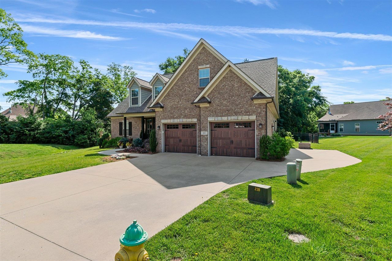 Property Photo:  221 Alice Court  KY 42101 