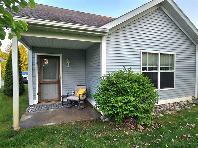 Property Photo:  1058 Weathervane Place  MI 49696 