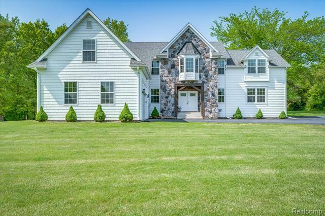 10726 Davisburg Road  Springfield Twp MI 48350 photo
