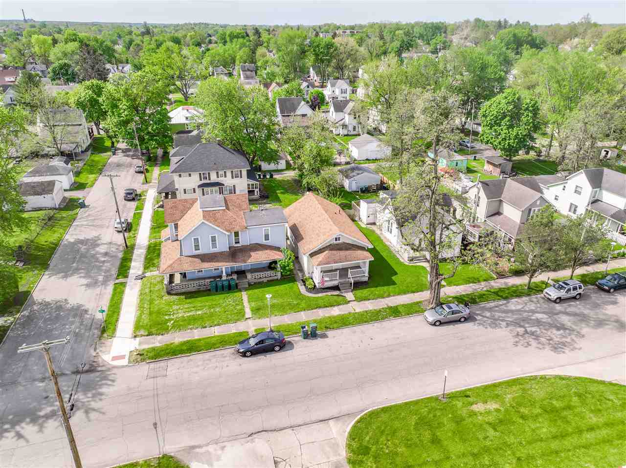 Property Photo: 407 NW E Street IN 47374
