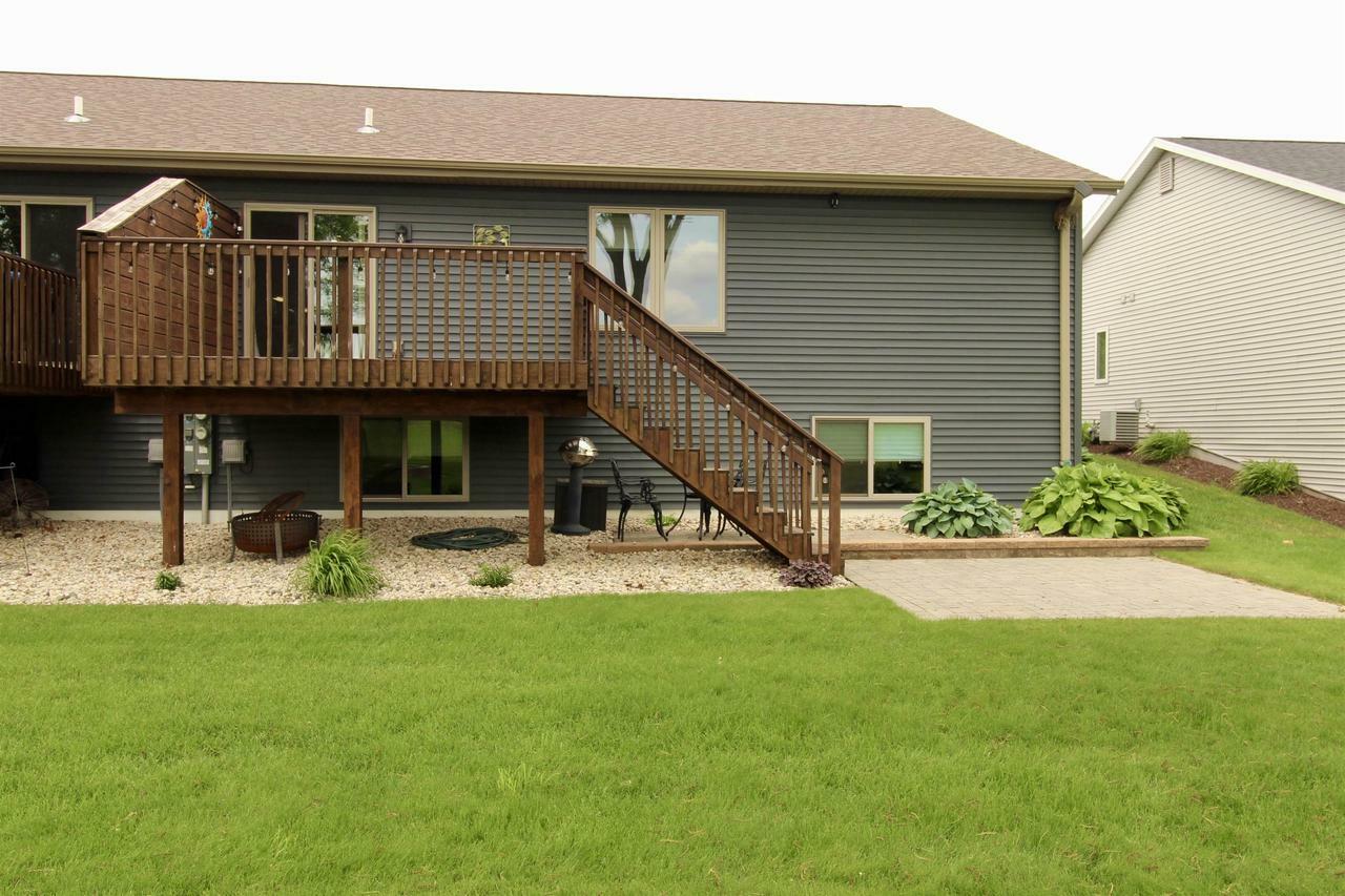 Property Photo: 2253 Walnut Street WI 53511