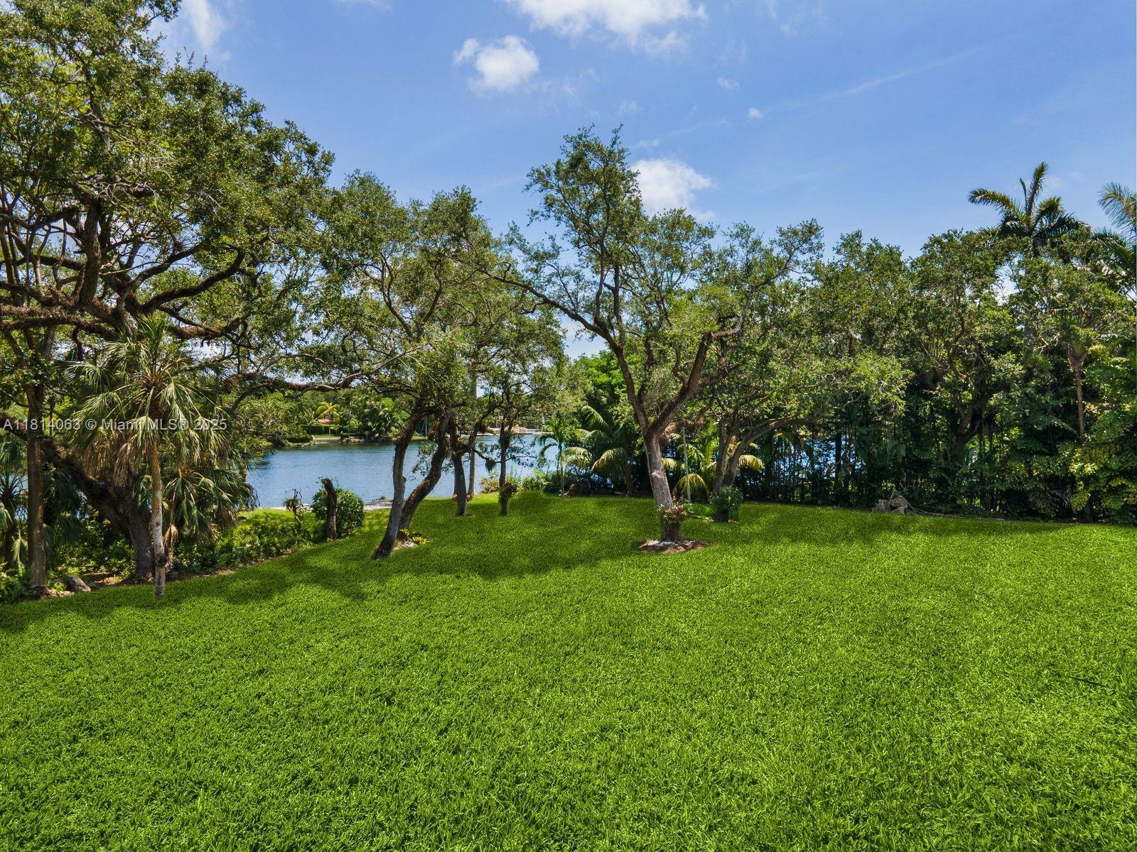 Property Photo: 5355 Hammock Dr FL 33156